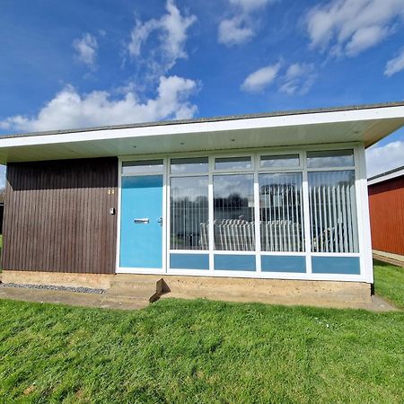 67 Broadside Holiday Chalet Near Broads & Beaches 斯塔勒姆 外观 照片
