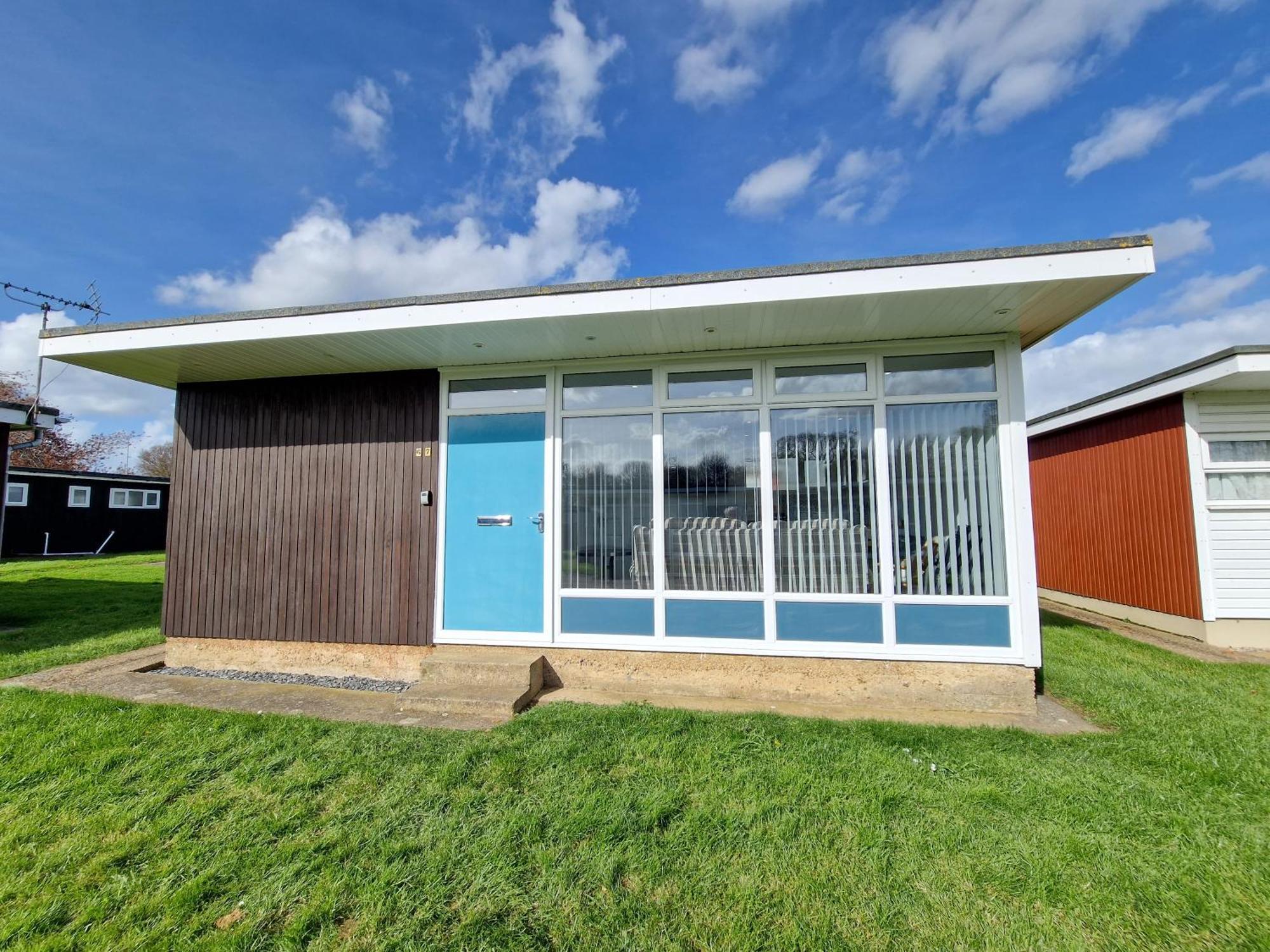 67 Broadside Holiday Chalet Near Broads & Beaches 斯塔勒姆 外观 照片